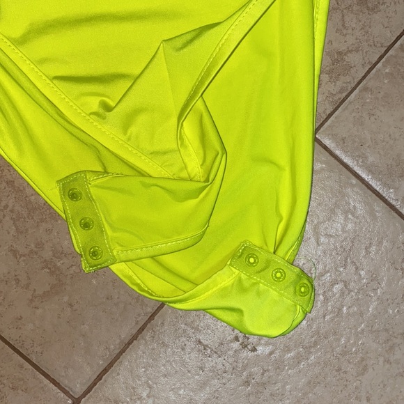 Body suit - Picture 3 of 3